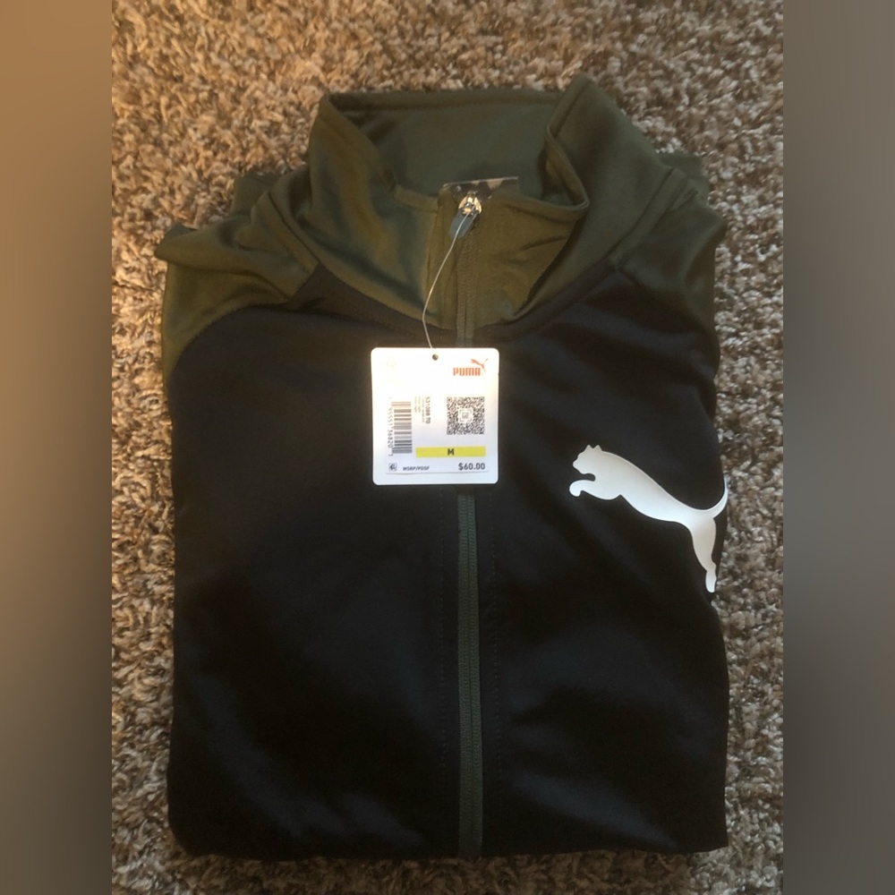 Brand new men’s puma track top